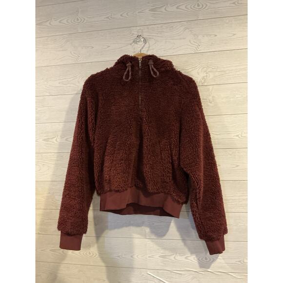 Lululemon Tops - Lululemon JKW18 Sherpa  Fleece 1/2 Zip Red Merlot Size 6